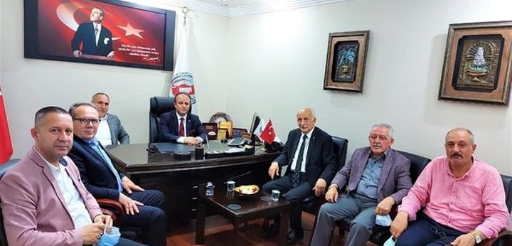 MHP Trabzon İl Başkanı Sy. Bekir Sıtkı TARIM ve Yönetim Kurulu Üyelerinin Trabzon İnşaatçılar ve Emlakçılar Odası ziyareti